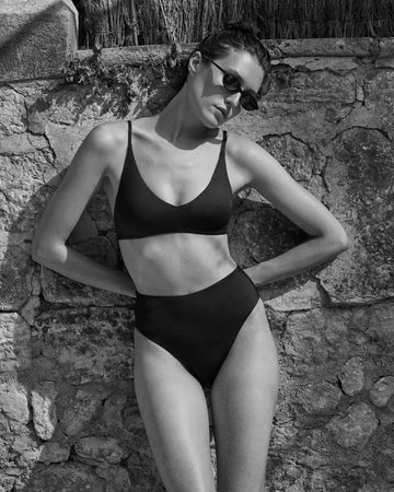 Woman in Sunday Top and Hi Hi Bottom in Jet