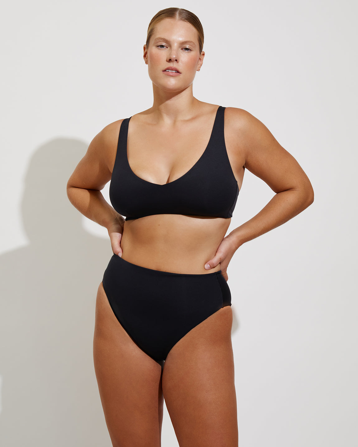 Sunday Top D+ (36DD) + Hi Hi Bottom - Jet (Size L)