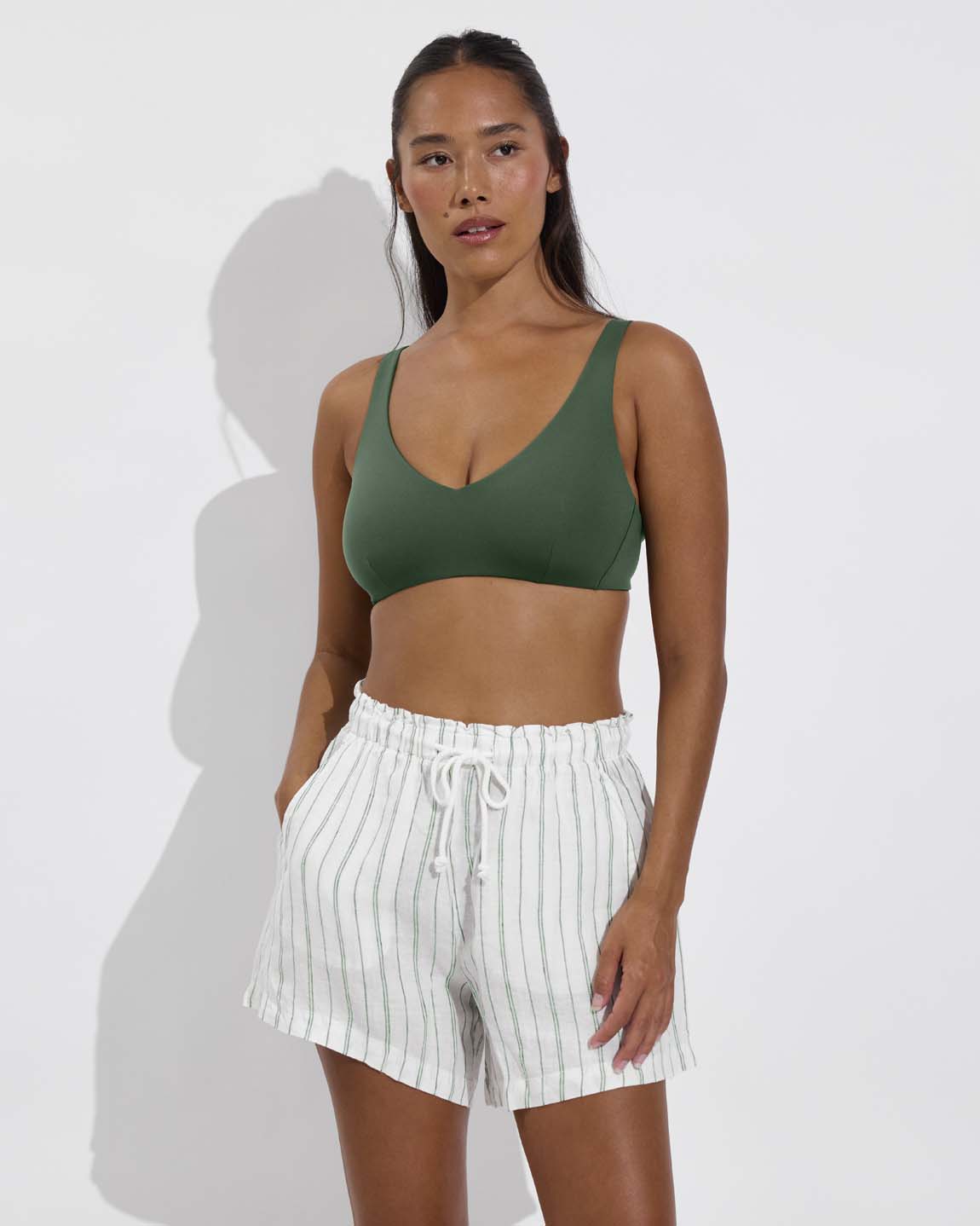 Sunday D+ - Tropics (32DD, Size S) + Getaway Short 5" - Sandbar Stripe: Coconut / Tropics (Size S)