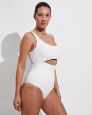 Peak Suit D+ - Coconut (34DD, Size L)