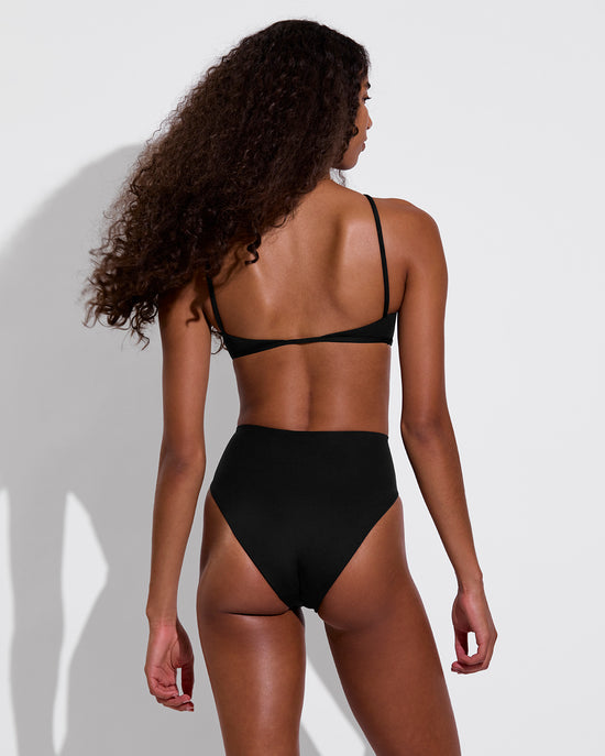 Reef Top + Hi Hi Bottom - Jet (Size S)