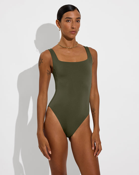 Streamline Suit - Martini (Size S)