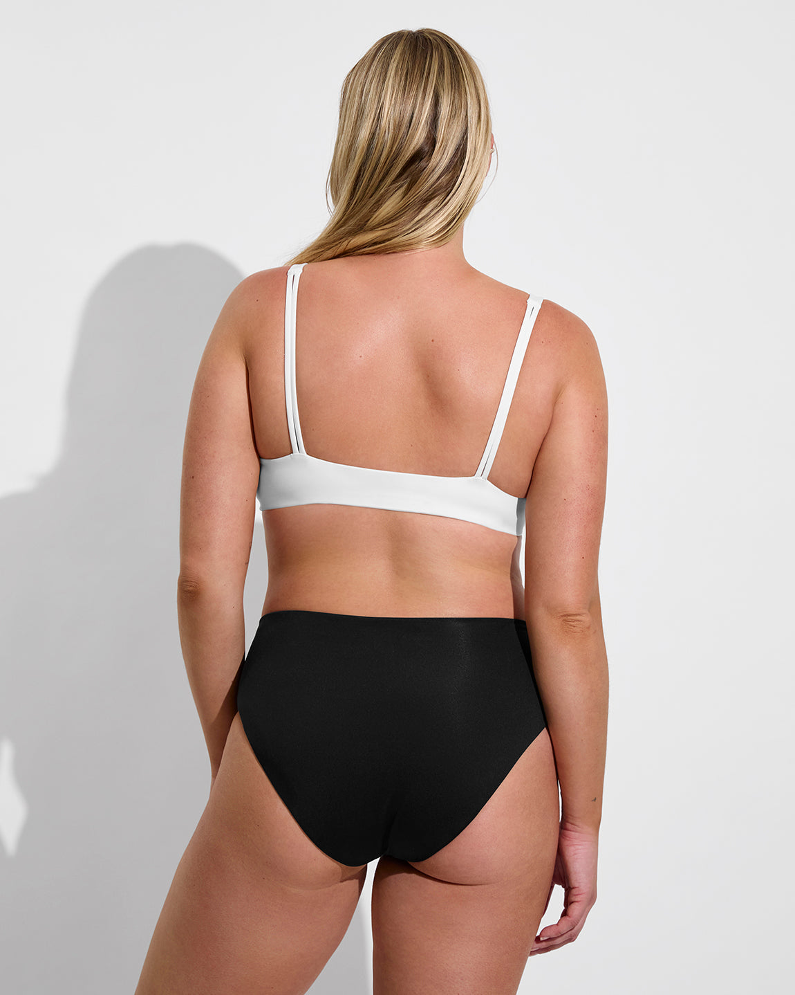 Sunday D+ Top - Coconut (36DD, Size L) + Hi Hi Bottom - Jet (Size L)