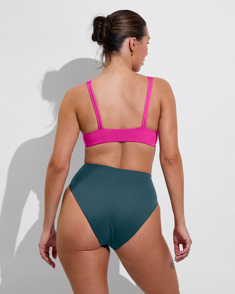 Sunday Top D+ (34DD, Size L) - Hot + Hi Hi Bottom - Deep End (Size L)