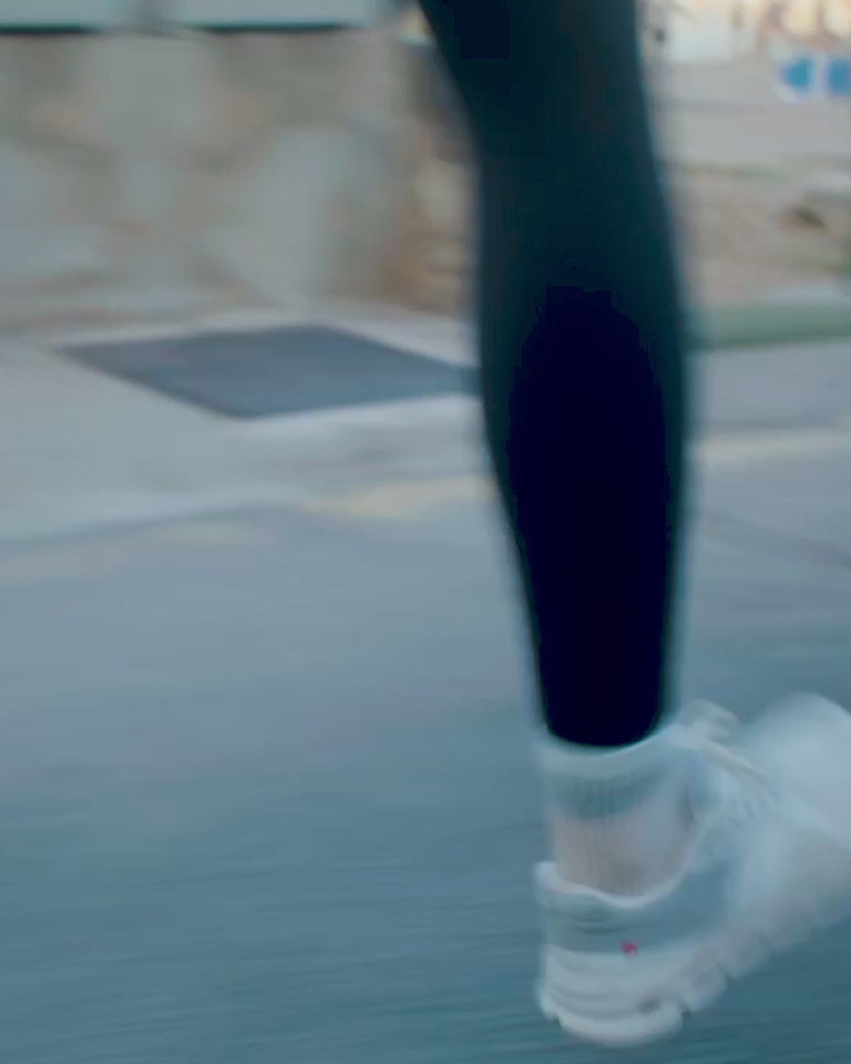 Super Moves Tight in Jet